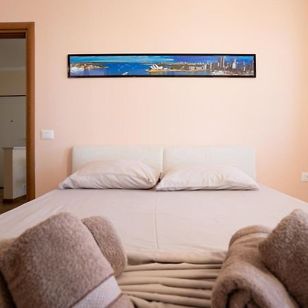 Sea View-Apartment On The Beach - Durrs2 Durrës Zewnętrze zdjęcie