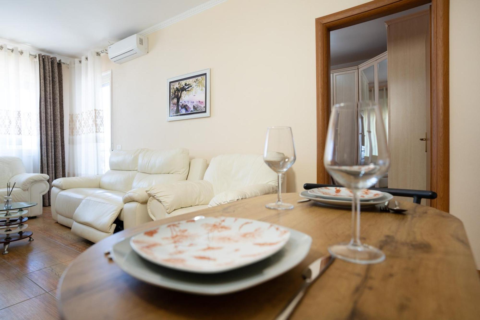 Sea View-Apartment On The Beach - Durrs2 Durrës Zewnętrze zdjęcie
